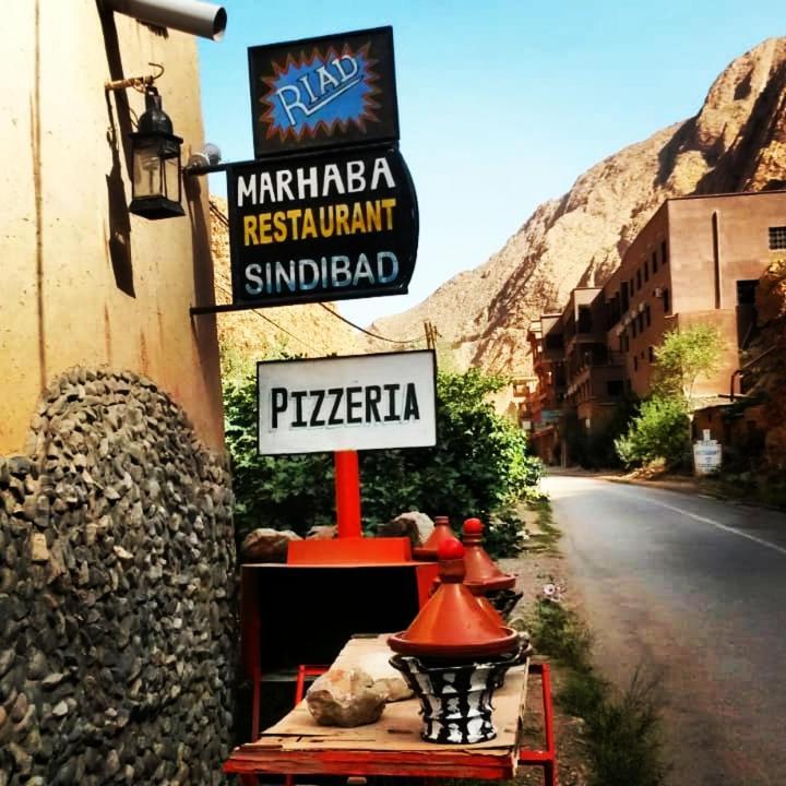 Riad Pizzeria Marhaba Akhendachou n'Ait Ouffi Exterior foto